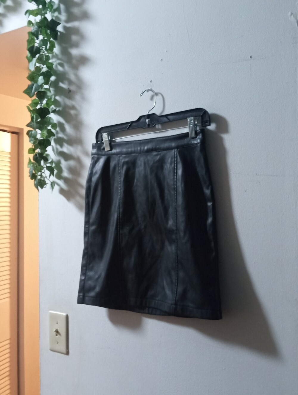 Vero Moda Black Faux Leather Mini Skirt